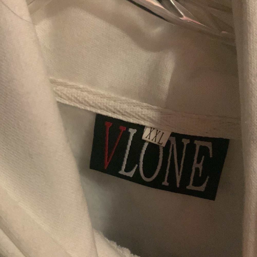 VLONE Graffiti Hip Hop Pullover Hoodie - Picture 13 of 13